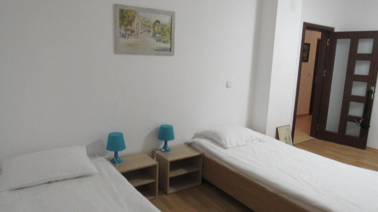 Apartment Crystal Balchik Bagian luar foto